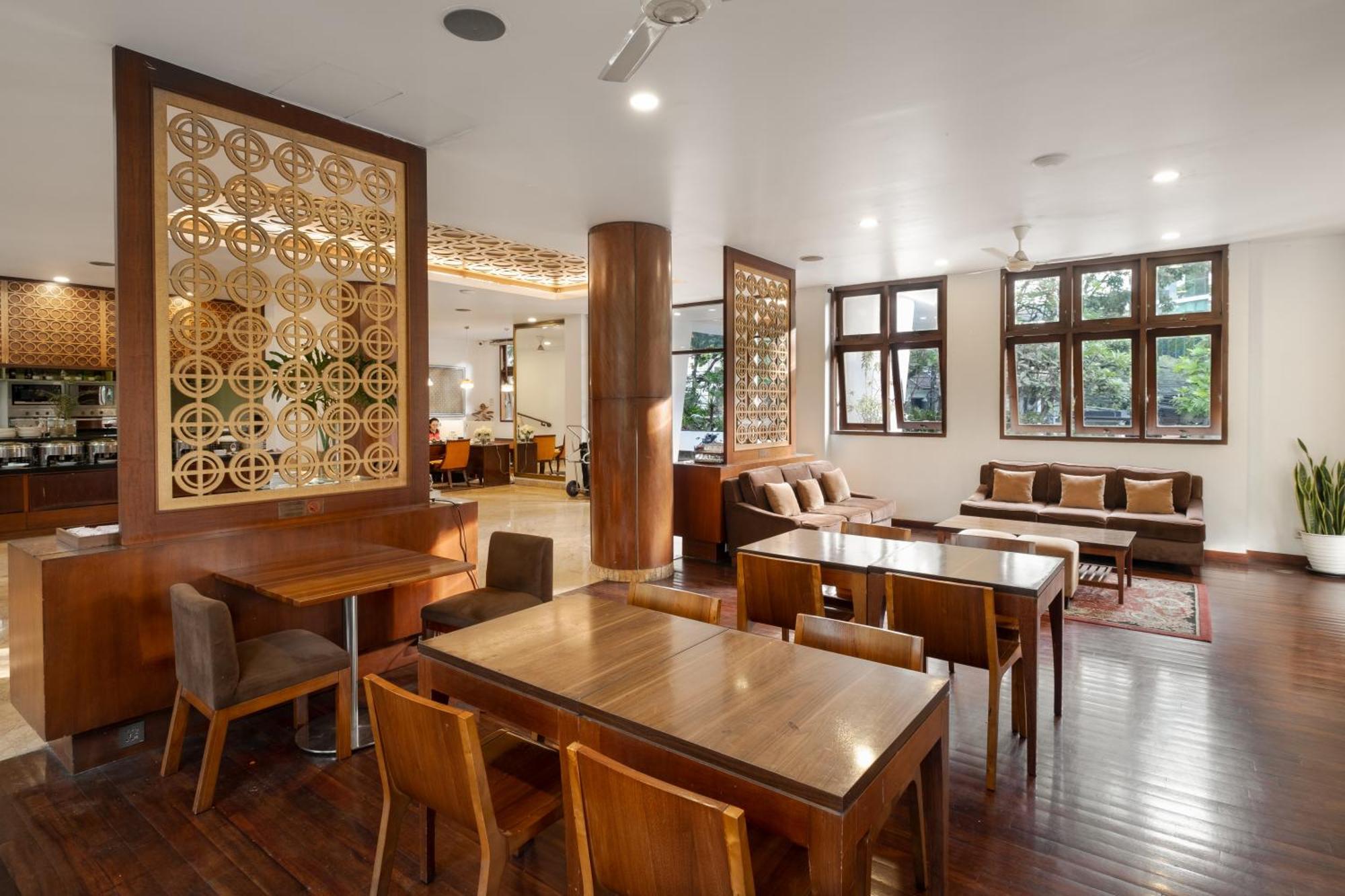 House Sangkuriang Hotel Bandung Ngoại thất bức ảnh