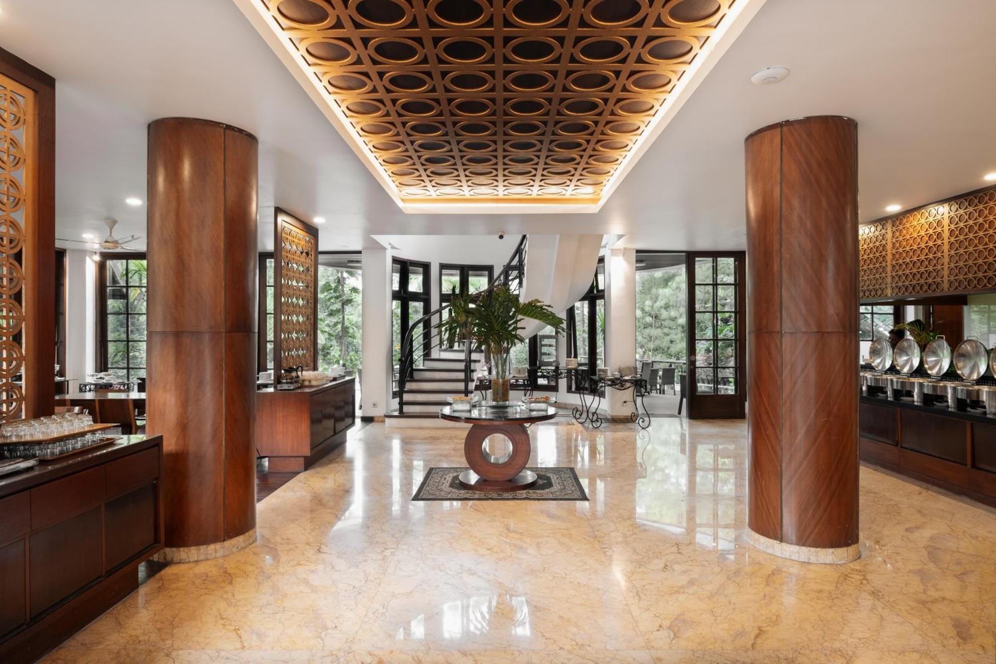 House Sangkuriang Hotel Bandung Ngoại thất bức ảnh